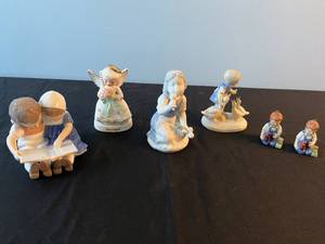 lot 103 image: Assorted Porcelain Figurines Lot
