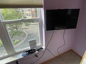 lot 68 image: Samsung Series 4 26 LED TV (Model UN26D4003)