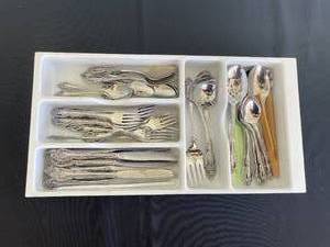 lot 123 image: Vintage Stainless Flatware Set w Accessory Pieces