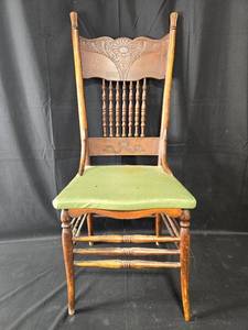 lot 15 image: Antique Wooden Spindle Back Chair with Carved Detailing