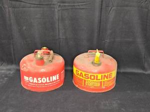 lot 37 image: Lot of 2 Vintage Gasoline Cans - 2.5 Gallon Capacity