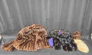 lot 41 image: Lot of Mixed Vintage Jackets and Accessories
