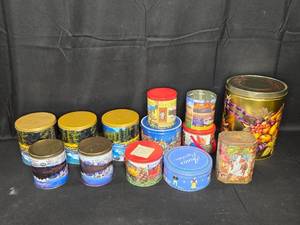 lot 44 image: Assorted Decorative Tin Containers