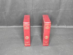 lot 50 image: Bound National Geographic Magazines 1992 - Complete Year Collection
