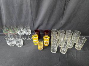 lot 83 image: Assorted Glassware Collection