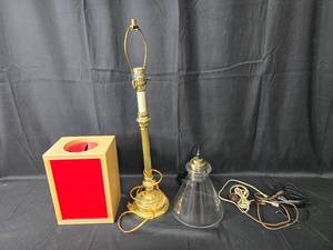 lot 92 image: Vintage Lamps and More