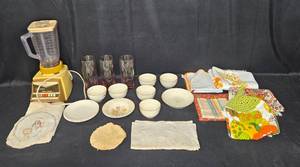 lot 166 image: Retro Kitchenware and Linens Lot - Vintage Blender, Glasses, Bowls, and Towels