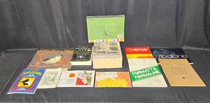 lot 184 image: Assorted Art Supplies and Books Lot