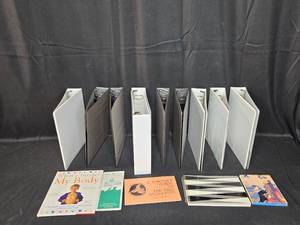 lot 186 image: Assorted Binders and Books Lot