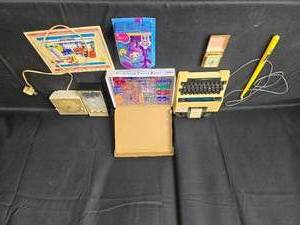 lot 188 image: Mixed Lot of Vintage Electronics and Toys