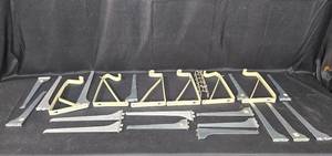 lot 192 image: Lot of Metal Shelf Brackets and Supports