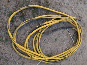 lot 55 image: 75 HEAVY DUTY WIRE