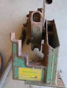lot 63 image: HAND PIPE BENDING MACHINE, ASSORTED BENDERS