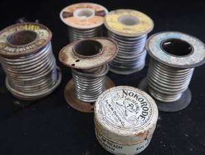 lot 85 image: LG LOT OF SOLDER WIRE