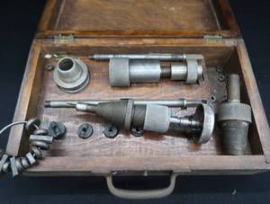 lot 88 image: G.L.S. VINTAGE TOOL IN WOODEN BOX