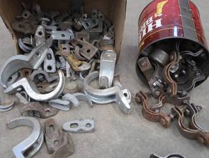 lot 92 image: LOT OF CONDUIT CLAMPS  PIPE HANGERS