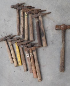 lot 95 image: 14 HAMMERS
