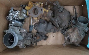 lot 125 image: BOX OF CARBURETORS