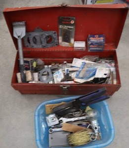 lot 132 image: RED TOOL BOX