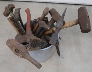 lot 134 image: HAND TOOLS