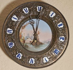 lot 10 image: Hand-painted Antique French Victorian Wall Clock