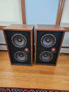 lot 124 image: DIK Vintage Pair 1  Speakers