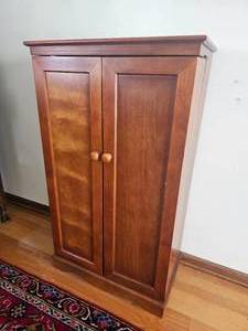 lot 304 image: CD Library & Cabinet