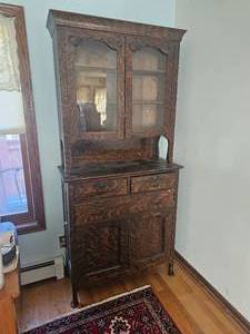 lot 49 image: Antique Tiger Oak Sideboard