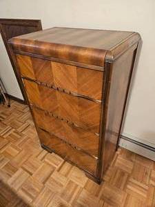lot 299 image: Art Deco Waterfall Veneer Desser