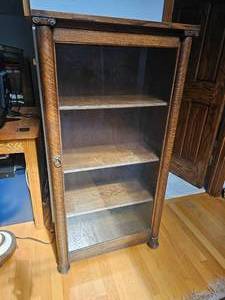 lot 101 image: Vintage American Empire Display Case