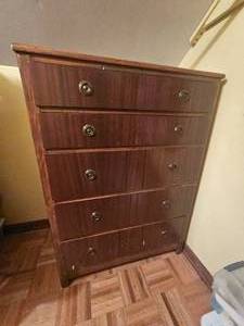 lot 237 image: Vintage Waterfall Veneer Five Drawer Dresser