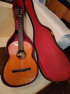 lot 47A image: DiGiorgio Classic Acoustic Guitar