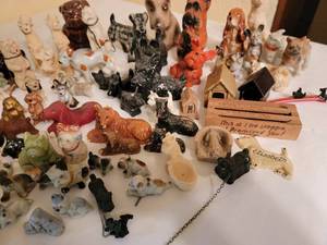 lot 321 image: Managerie of Dog Figurines, as