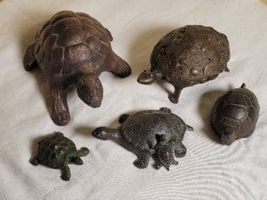 lot 322 image: Metal Turtle Collection  5
