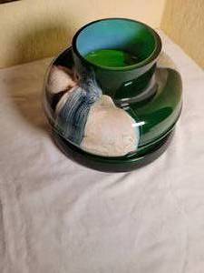lot 89 image: Heavy 2 Piece Art Glass Vase with Drip Platter