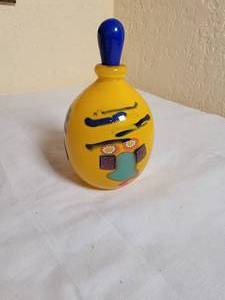 lot 88 image: Art Glass Perfume Bottle by MAO Art