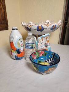 lot 207 image: Handpainted Italian and Mexican Ceramic Ware  3