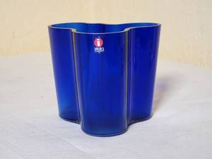 lot 280 image: Iittala Cobalt Free Form Vase, Finland