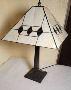 lot 130 image: Prairie Mission Style Stained Glass Table Lamp