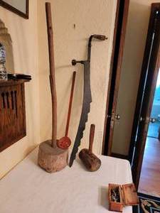lot 289 image: Primitive Farm Tools