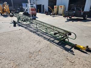 Towable Conveyor