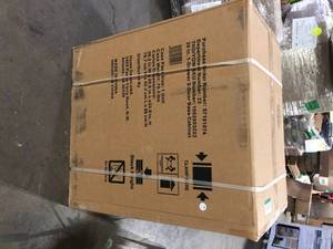 lot 41 image: Husky Ready-to-Assemble 24-Gauge Steel 1-Drawer 2-Door Garage Base Cabinet in Black (28 in. W x 32.8 in. H x 18.3 in. D) Customer Returns See Pictures