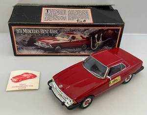 lot 29 image: Vintage Collectible Jim BEAM Decanter  1974 Mecedes Benz 450SLCar Used In Original Box (Empty)