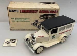 lot 47 image: 2005 Jim Beam Collectors Club (Ambulance) Used In Original Box (Empty)