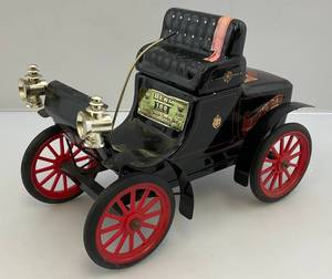 lot 54 image: Vintage BEAM 1904 Olsmobile Decanter (Empty)