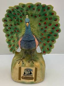 lot 78 image: 1973 RARE Limited Edition Peacock Decanter Loose (EMPTY)