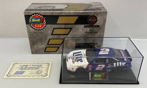 lot 109 image: 1997 Revell Collection 124 Scale Diecast Car 1 Of 1,596 (Rusty Wallace #2) NIB