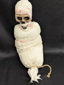 lot 15 image: Halloween Hanging Mummy Prop with Skull