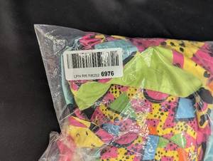 lot 30 image: Colorful Geometric Pattern Clothing Set - XX-Large