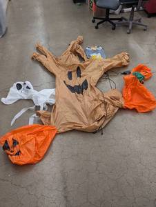 lot 67 image: Assorted Halloween Inflatables Lot